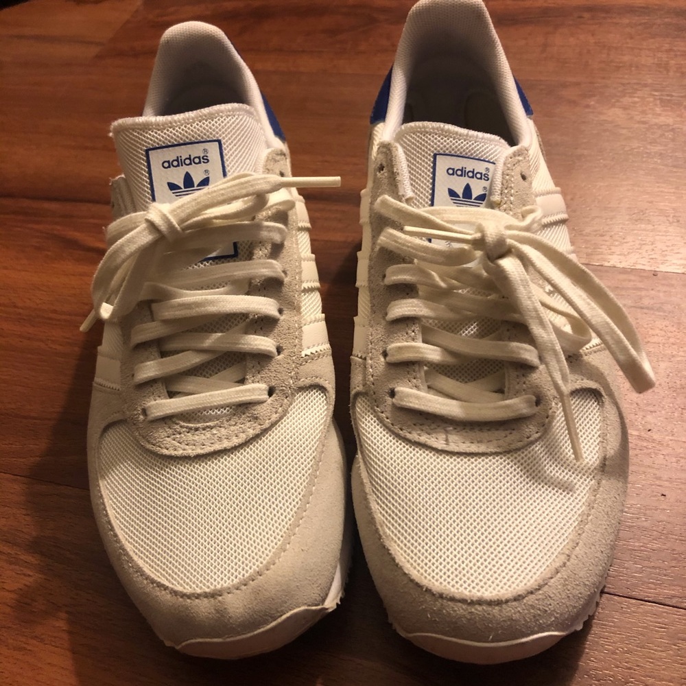 Adidas Sneakers